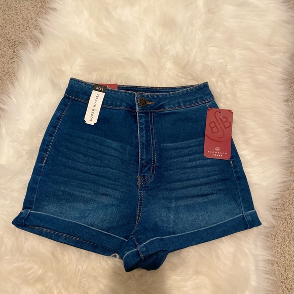 Boom Boom Super Hi-Rise Jeans Shorts, Highwaisted Denim Shorts, size 3 - Picture 4 of 16